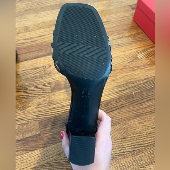 Naturalizer Black Patent Leather Heels - Picture 5 of 5